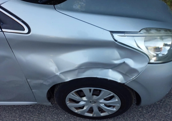 Peugeot 208 cena 14800 przebieg: 177547, rok produkcji 2015 z Turek małe 106